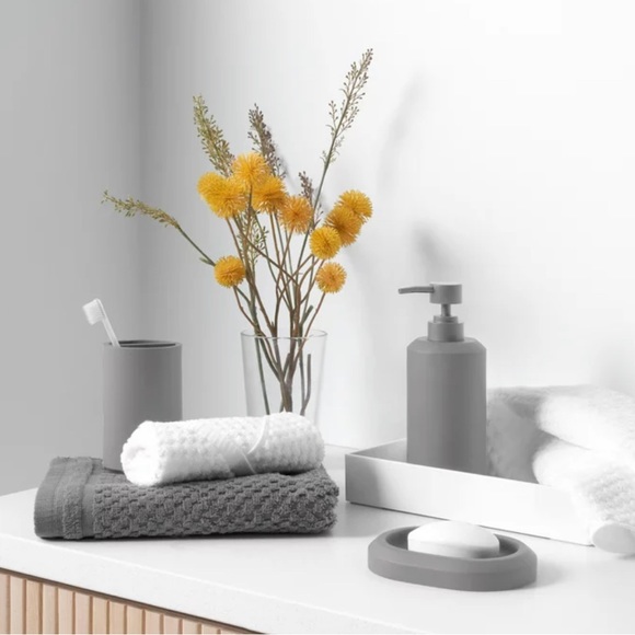 GAP HOME 3 PIECE BATH SET- Solid Matte Resin - Picture 5 of 5